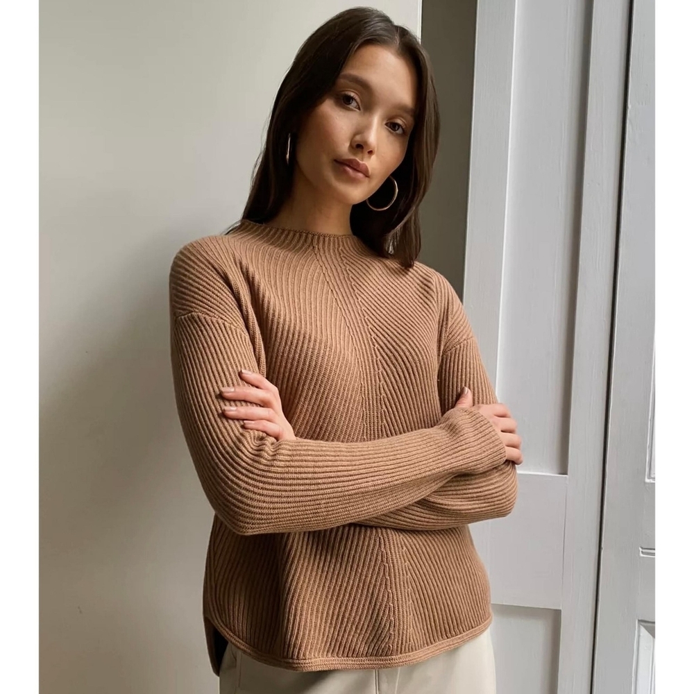 Aritzia Babaton Chalmers Sweater / Camel / Size Medium